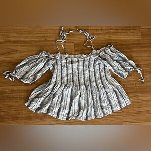 Aeropostale|Woman’s Pastel Color Cold Shoulder Top|Size XL|Perfect condition|